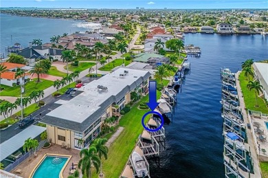 Caloosahatchee River Condo For Sale in Cape Coral Florida