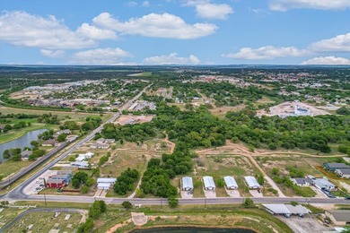 Incredible investment opportunity in the heart of Marble Falls! - photo 2