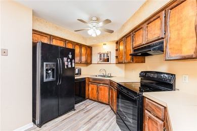Discover comfort, space, and convenience in this charming - photo 5