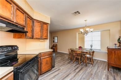 Discover comfort, space, and convenience in this charming - photo 6