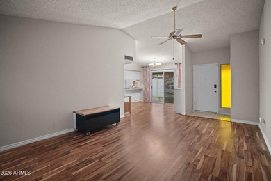 Previously accepted short sale! Welcome to the Bellair community - photo 4