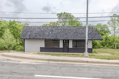 Prime Commercial Opportunity with Residential Income in the - photo 4