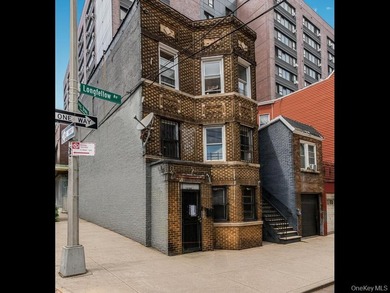 Great Opportunity! Newly Renovated Legal 2 family house with a - photo 15