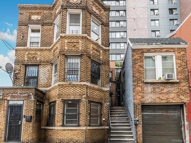 Great Opportunity! Newly Renovated Legal 2 family house with a - photo 19