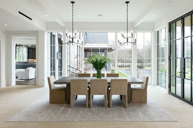 Within the prestigious gates of Crespi Estates, this exceptional - photo 10