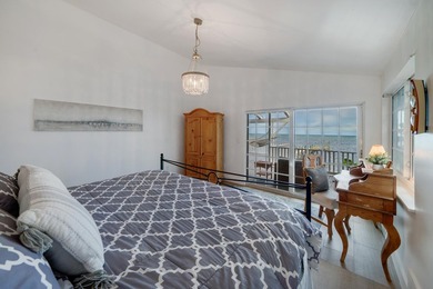 Charming oceanfront cottage located in the historic district of - photo 29