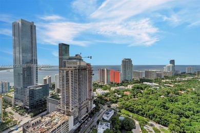 Spectacular 2 level corner unit, with double high ceiling 3 bed - photo 44