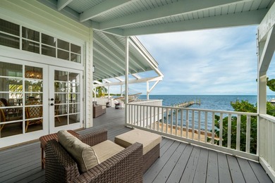 Charming oceanfront cottage located in the historic district of - photo 45