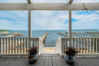 Charming oceanfront cottage located in the historic district of - photo 48