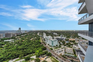 Spectacular 2 level corner unit, with double high ceiling 3 bed - photo 48