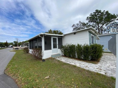 Discover this beautiful mobile home located in a wonderful 55+ - photo 3