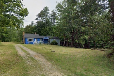 (private lake, pond, creek) Home Sale Pending in Alliance Ohio