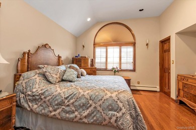 Lovely Expanded & Renovated Detached Home on a Corner Property - photo 14