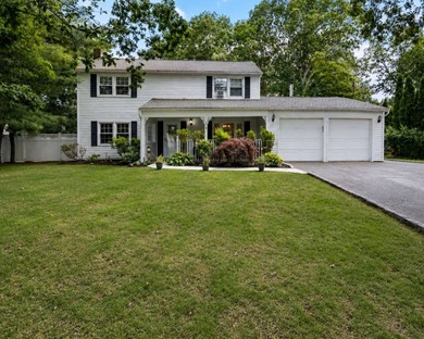 Welcome to this well maintained 3-bedroom, 2.5-bath Colonial - photo 1
