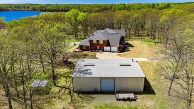 WELCOME TO AN UNPARALLELED LUXURY WATERFRONT ESTATE ON LAKE - photo 35