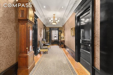 A timeless residence that exemplifies old-world elegance and - photo 5