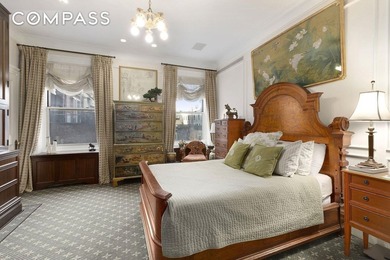 A timeless residence that exemplifies old-world elegance and - photo 7