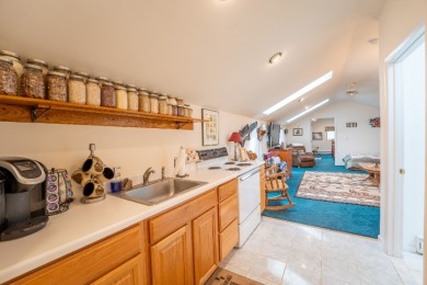 Stunning, Direct Lakeside Home w/4 Car Garage - photo 27