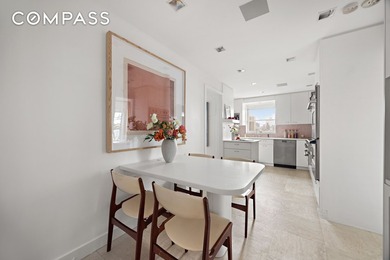 Graciously scaled and filled with natural light, Residence 17A - photo 7