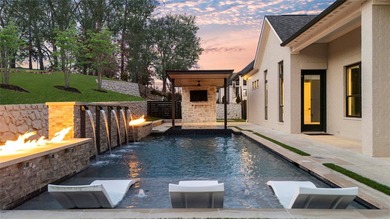 Exceptional Custom Lakeview Estate just moments from Bellwood - photo 5