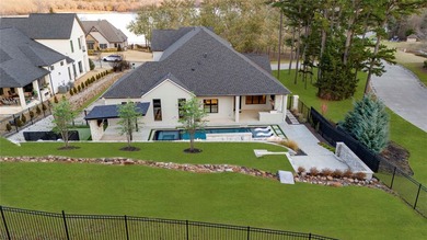 Exceptional Custom Lakeview Estate just moments from Bellwood - photo 8