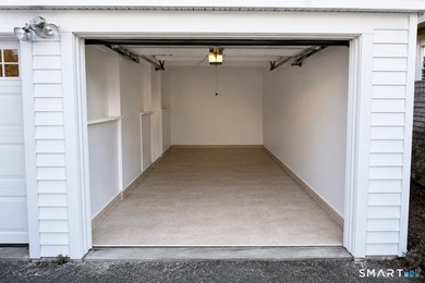 Stunning, renovated side-by-side duplex on a quiet cul-de-sac in - photo 12