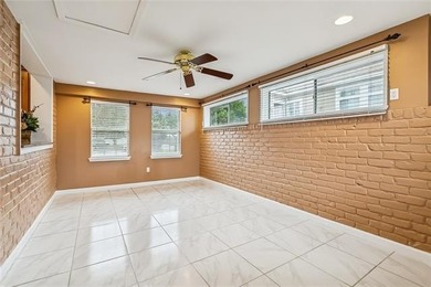 Gorgeous & well-maintained property awaits new owner! Charming - photo 12
