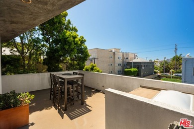 A rare opportunity to own a true piece of Venice history, 120 & - photo 14
