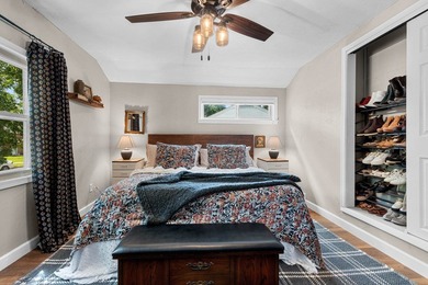 This completely updated 2 Bedroom has so much to offer! The main - photo 24