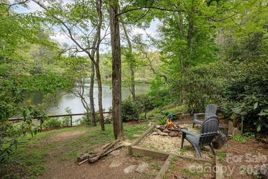 LAKEFRONT living and mountain tranquility in this beautifully - photo 39