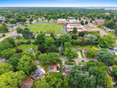 This completely updated 2 Bedroom has so much to offer! The main - photo 41