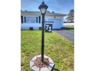 Welcome home to this meticulously maintained charmer! This home - photo 2