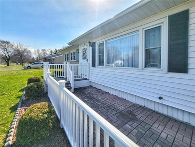 Welcome home to this meticulously maintained charmer! This home - photo 3