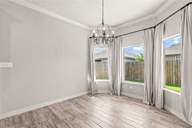 Designed with elevated finishes, a seamless open-concept layout - photo 10