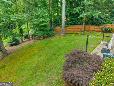 Forget cookie-cutter lots where every neighbor can see into your - photo 3