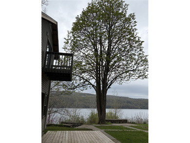 Experience the perfect blend of serene lakefront living and - photo 4