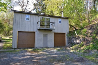 Experience the perfect blend of serene lakefront living and - photo 5