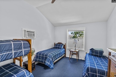 Welcome to your perfect Lake Murray getaway! This charming - photo 18
