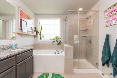 Welcome to a beautiful blend of refined style and everyday - photo 21