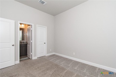 Welcome to a beautiful blend of refined style and everyday - photo 23