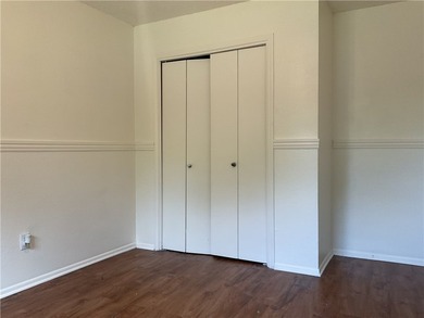 Move-In Ready! Charming 3-bedroom, 2-bath, 2-car garage home - photo 7