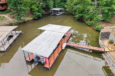 This property offers calm waters, 3 to 4 bedrooms, 3 full baths - photo 40