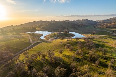 Located near Bear Valley Springs, the Black Oaks Ranch is a - photo 2