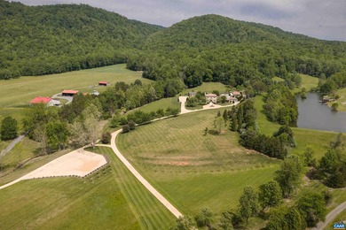 Set amidst 17 beautifully landscaped acres, Monte Ventoso is an - photo 3