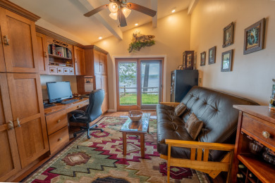 Stunning, Direct Lakeside Home w/4 Car Garage - photo 20