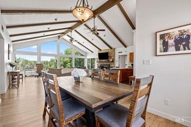 Welcome to this beautifully maintained home in the desirable - photo 5