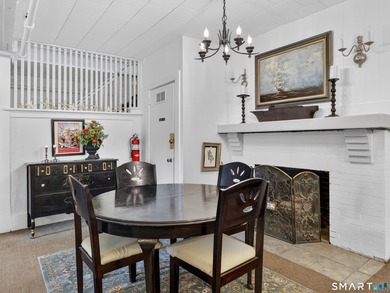 Located in the heart of New London's historic seaside district - photo 10
