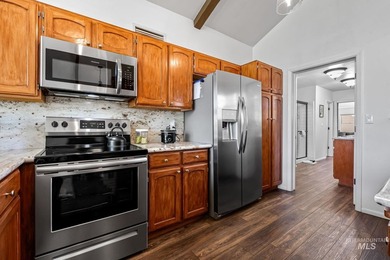 Welcome to this beautifully maintained home in the desirable - photo 10