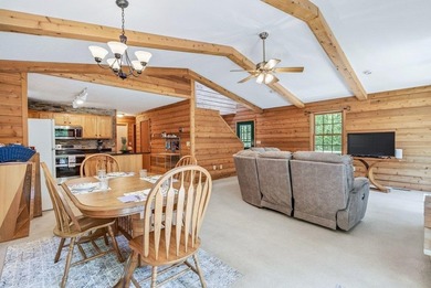 Nestled in the heart of Massanutten, this charming cabin offers - photo 3