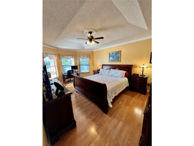 Beautifully maintained 3 bedroom 2 bath single family home in - photo 15